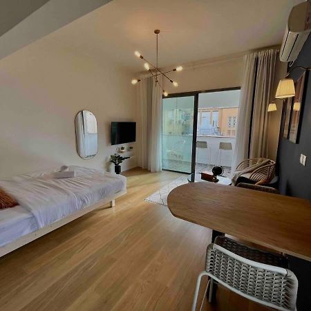 Loft Boutique With Balcony Lägenhet Tel Aviv Exteriör bild